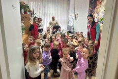 img-43fdebad89d8dab826bec2c45a5f015a-v