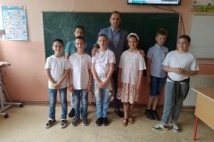 IMG-f6aa3fdb1cb9715a450bd72920f11b53-V